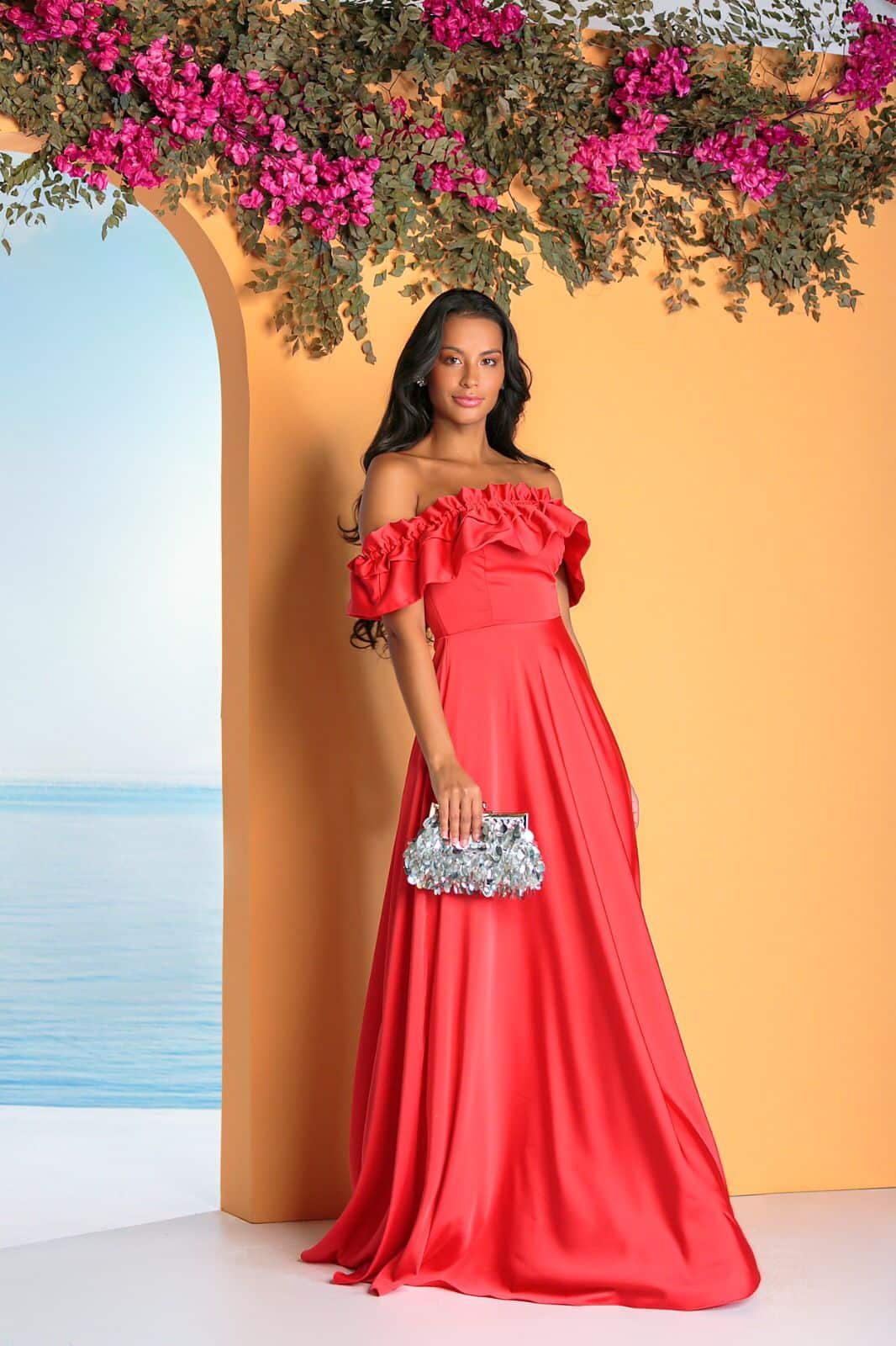 Vestido de Madrinha de Casamento Laranja 2023 - Veja mais de 100 vestidos  de madrinha laranja
