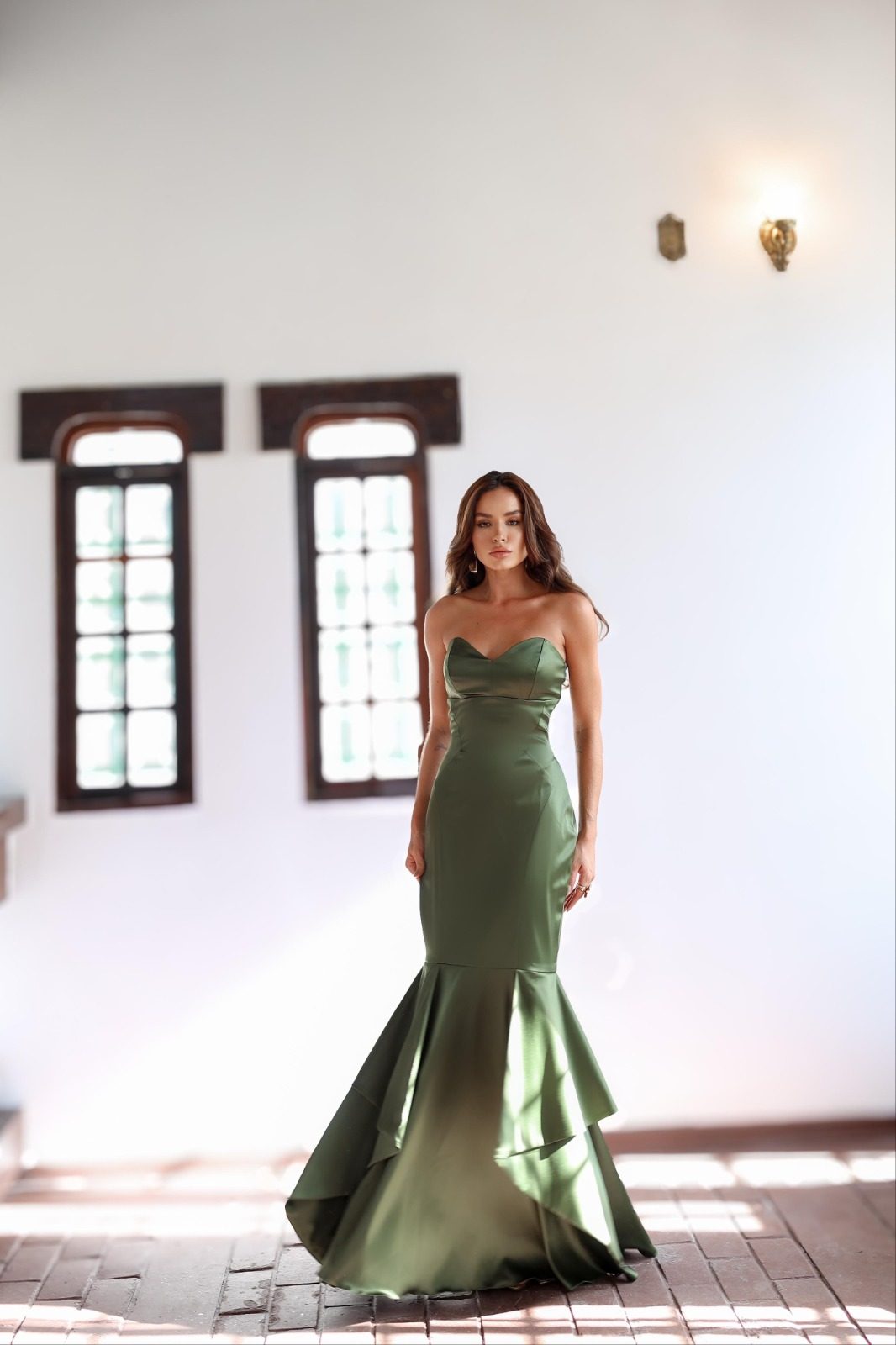 VESTIDO LONGO TQC SEREIA CETIM ESTRUTURADO - 40% OFF